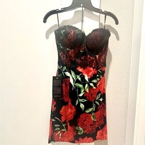 Floral Strapless Bebe Dress NWT